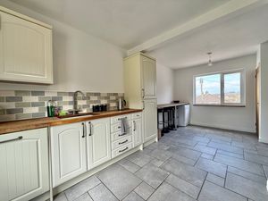 Photo 4- click for photo gallery